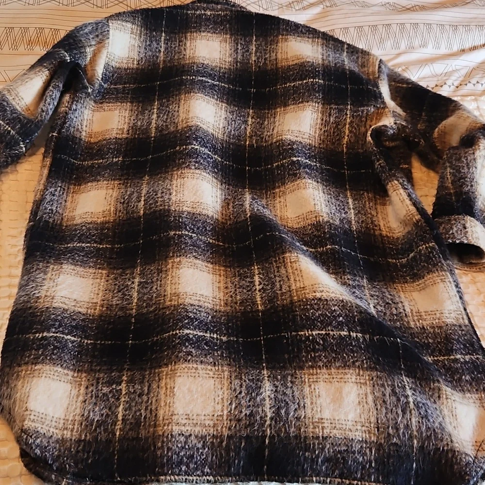 Plaid Button-Up Shirt Jacket Xl - Picture 3 of 5